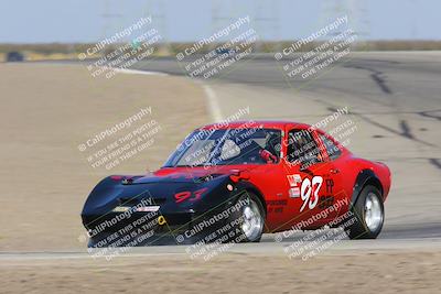 media/Oct-29-2022-CalClub SCCA (Sat) [[e05833b2e9]]/Race Group 4/Qualifying (Outside Grapevine)/